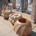 Поступили на склад фонтаны, вазы и шары из индийского песчаника радуга.